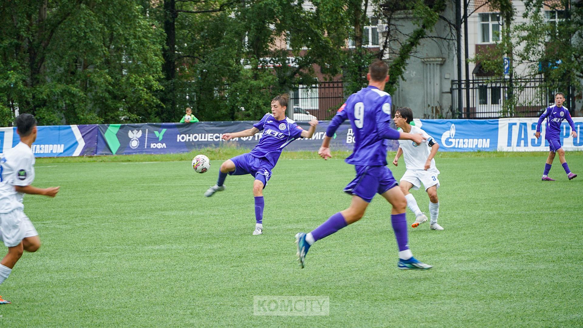 2:1 — Младший состав СШОР-1 выиграл у «Якутии» в матче 11-го тура Дальневосточной юношеской футбольной лиги