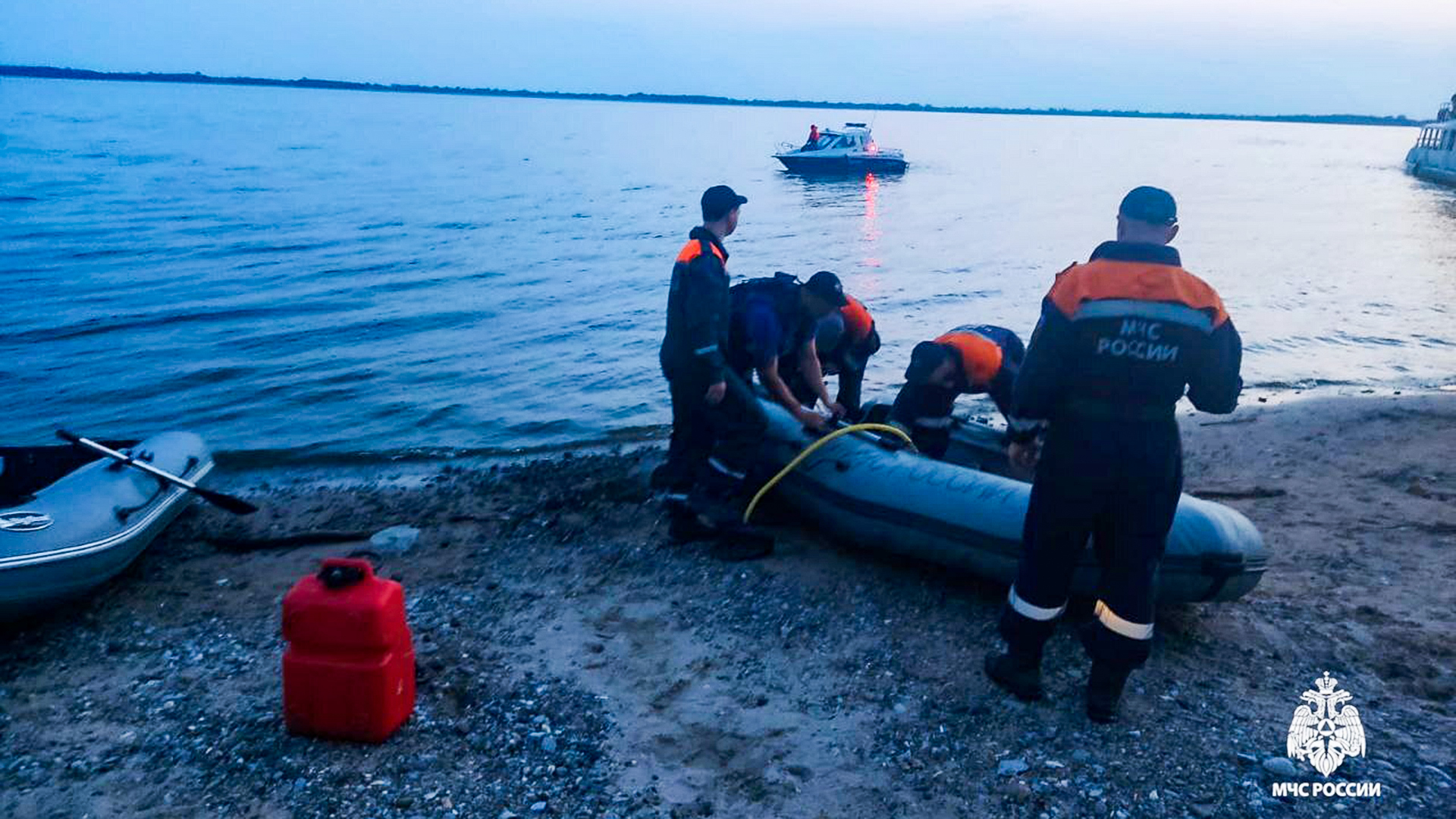 Утонувшего мужчину нашли в Пиваньском озере