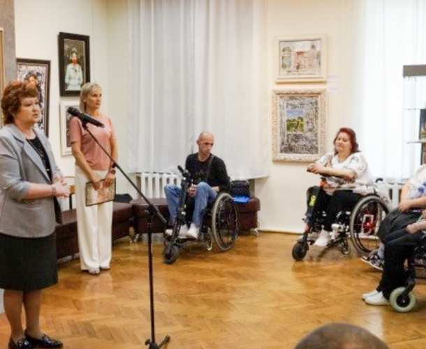 Победителей конкурсной выставки инвалидов «Для творчества нет преград» наградили в Художественном музее