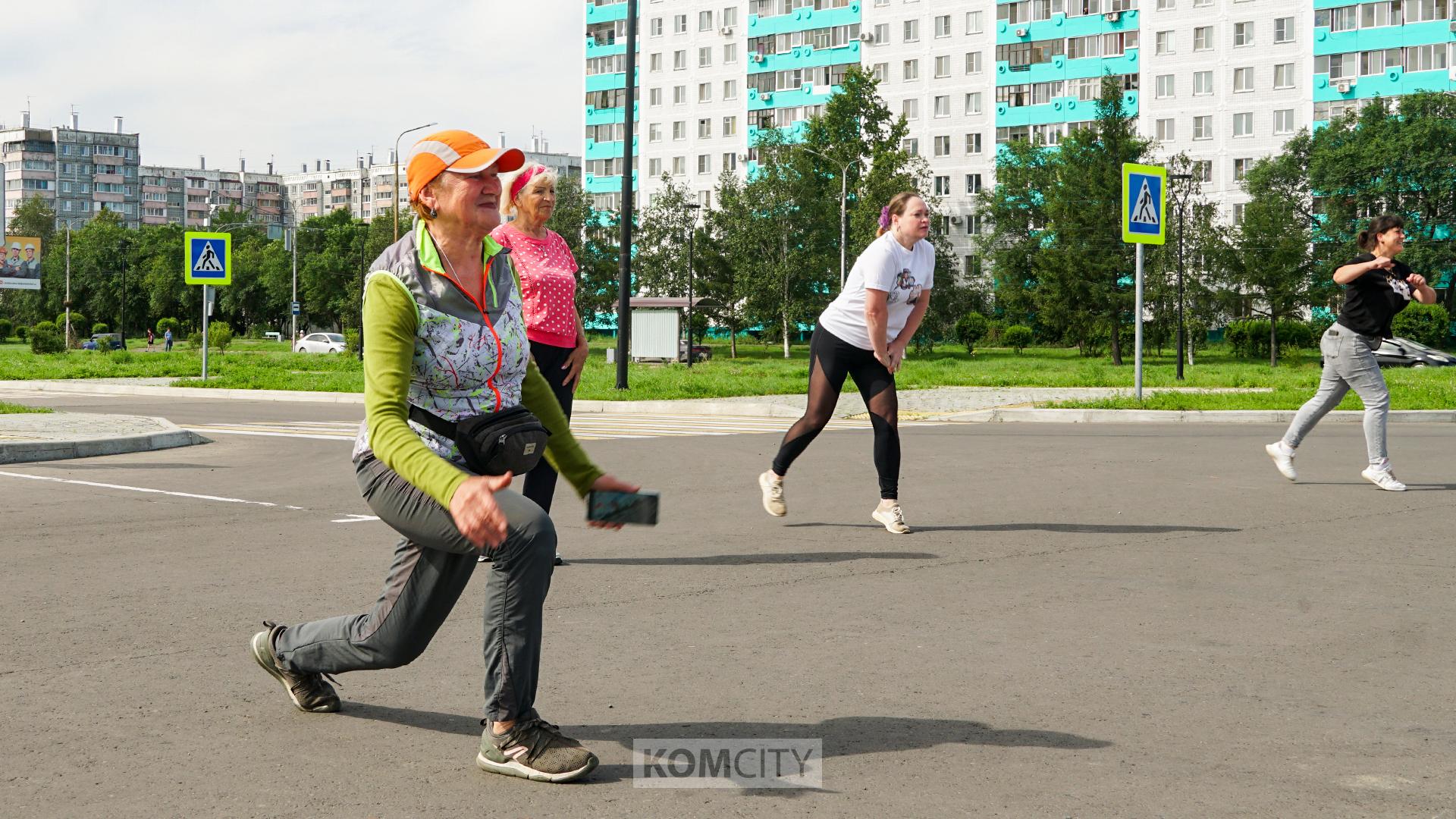 Чемпионки по спортивной акробатике проведут очередную субботнюю зарядку на Победе