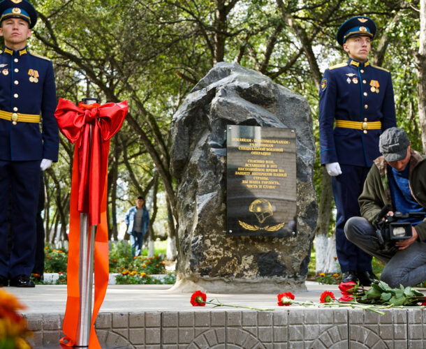 Памятный знак в память о погибших в ходе специальной военной операции открыли в Комсомольске-на-Амуре