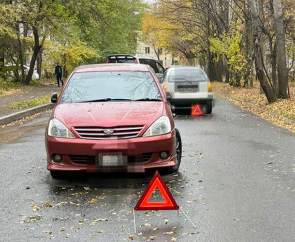 Неопытная автоледи получила травмы в ДТП