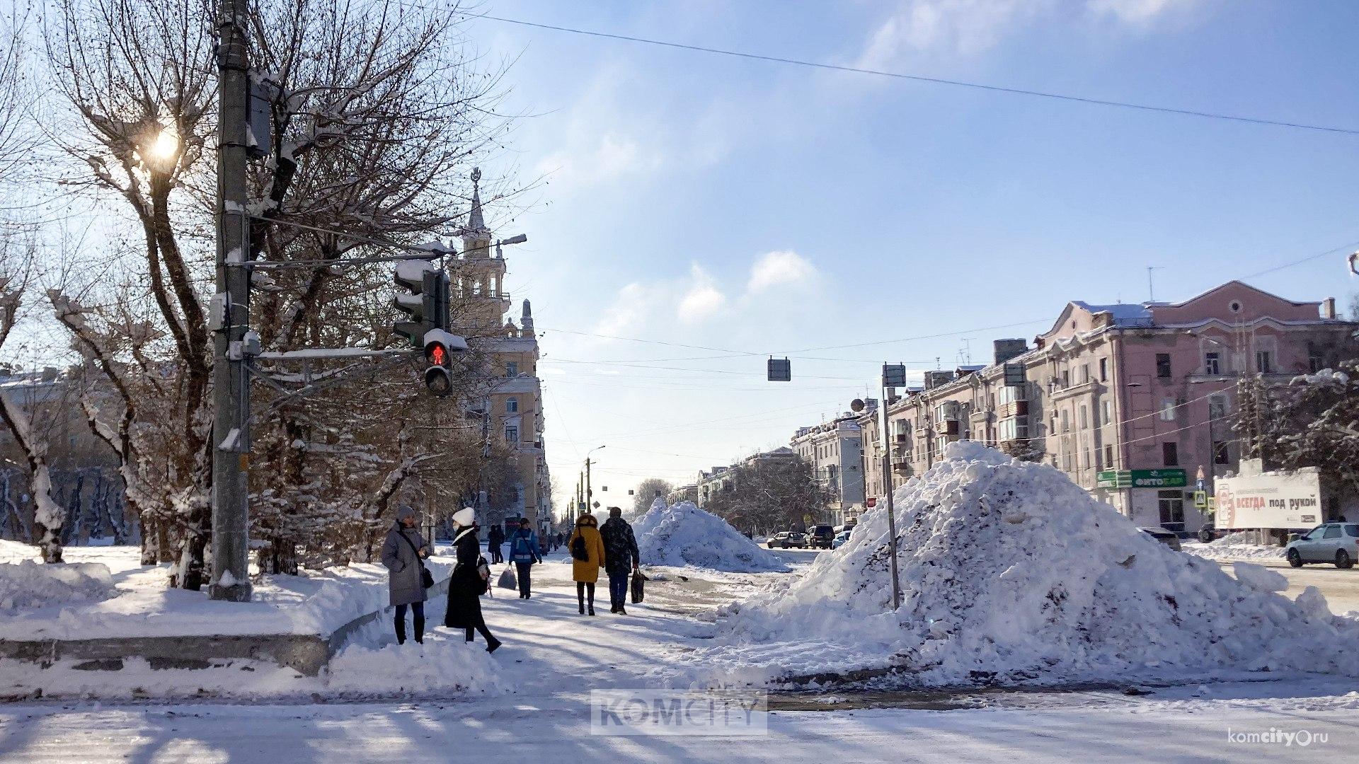 Водителей просят не парковать машины на ночь на центральных улицах