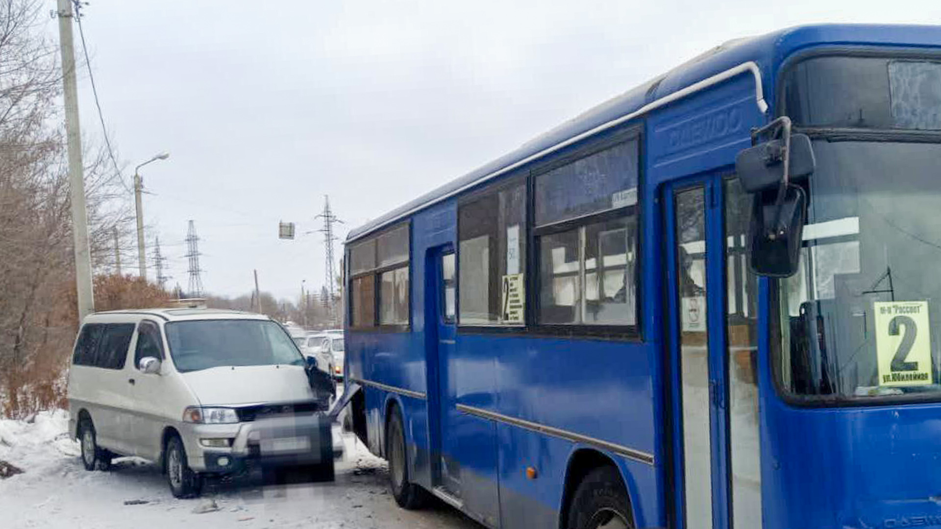 В тройном ДТП на Комшоссе — Базовой пострадал один из водителей