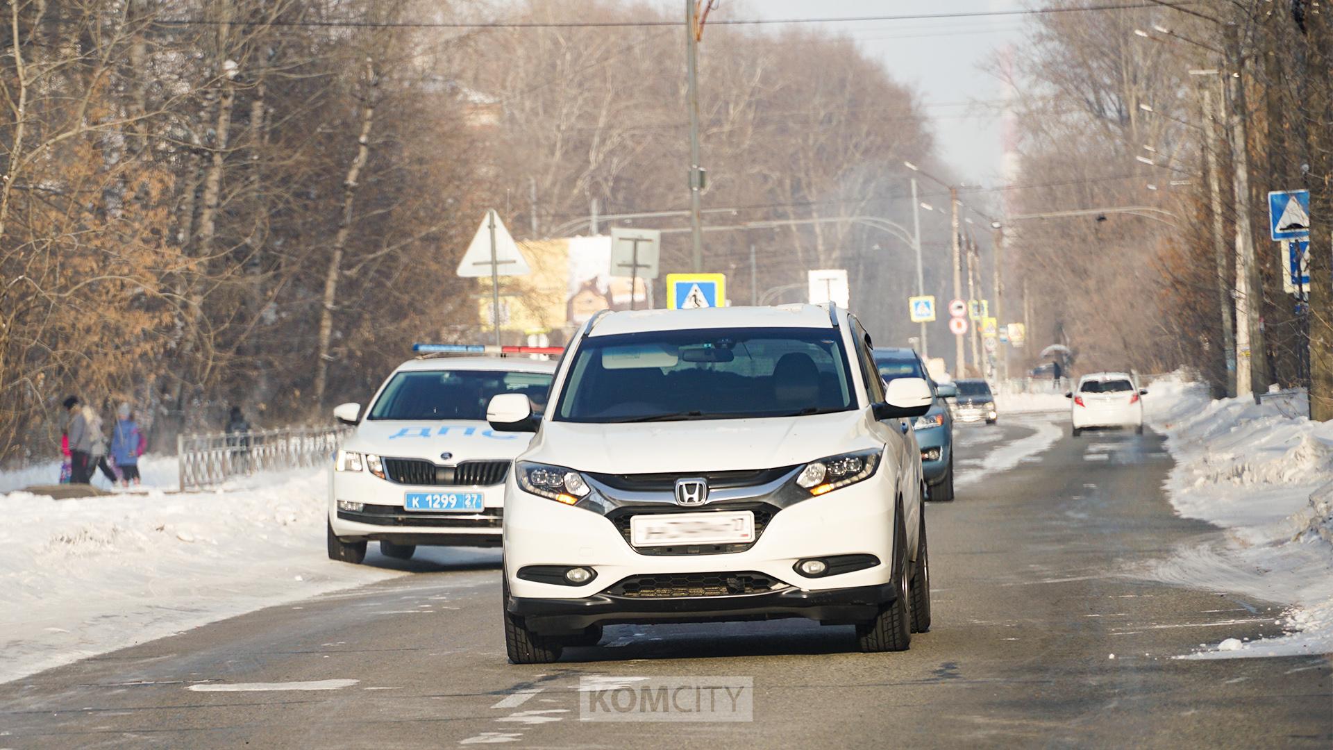 На Ленинградской внезапно выскочивший на дорогу школьник попал под машину