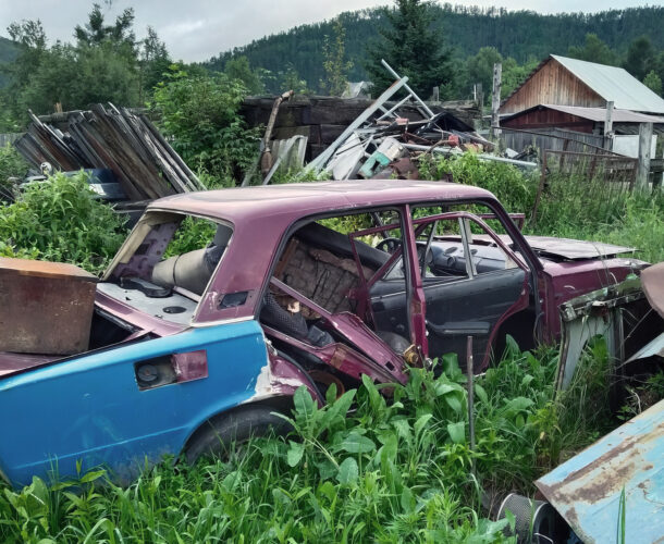 Банда из Высокогорного угоняла в посёлок машины комсомольчан