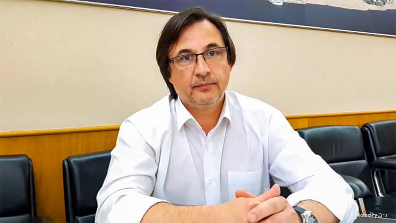 Завтра Александр Жорник проведёт очередной депутатский приём комсомольчан