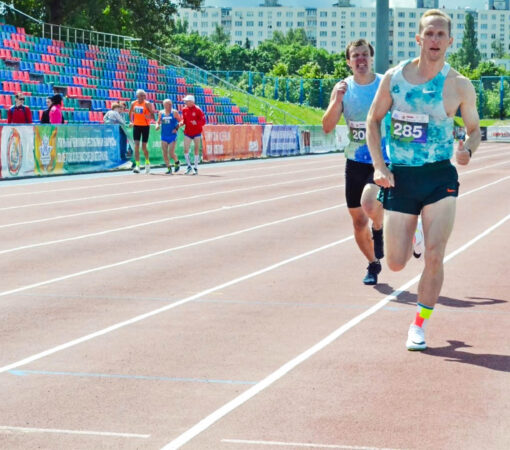 Бегун из Комсомольска стал призёром открытого чемпионата республики Беларусь