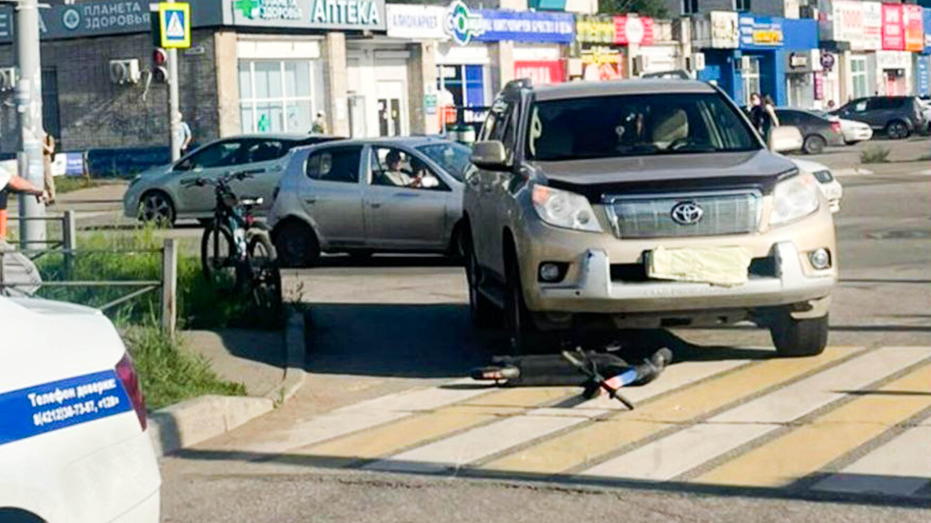 На Победы — Советской сбили не спешившегося самокатера