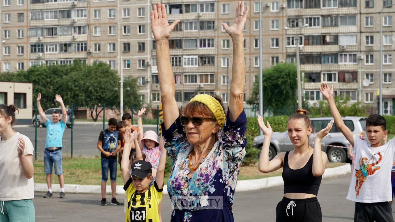 Сразу две чемпионки по спортивной акробатике проведут зарядку у СК «Дзёмги в эту субботу