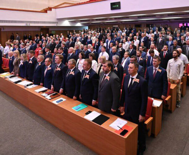 Пожарному из Комсомольска вручили медаль «За заслуги перед Отечеством»