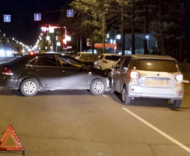 В столкновении на Первостроителей пострадала пассажирка