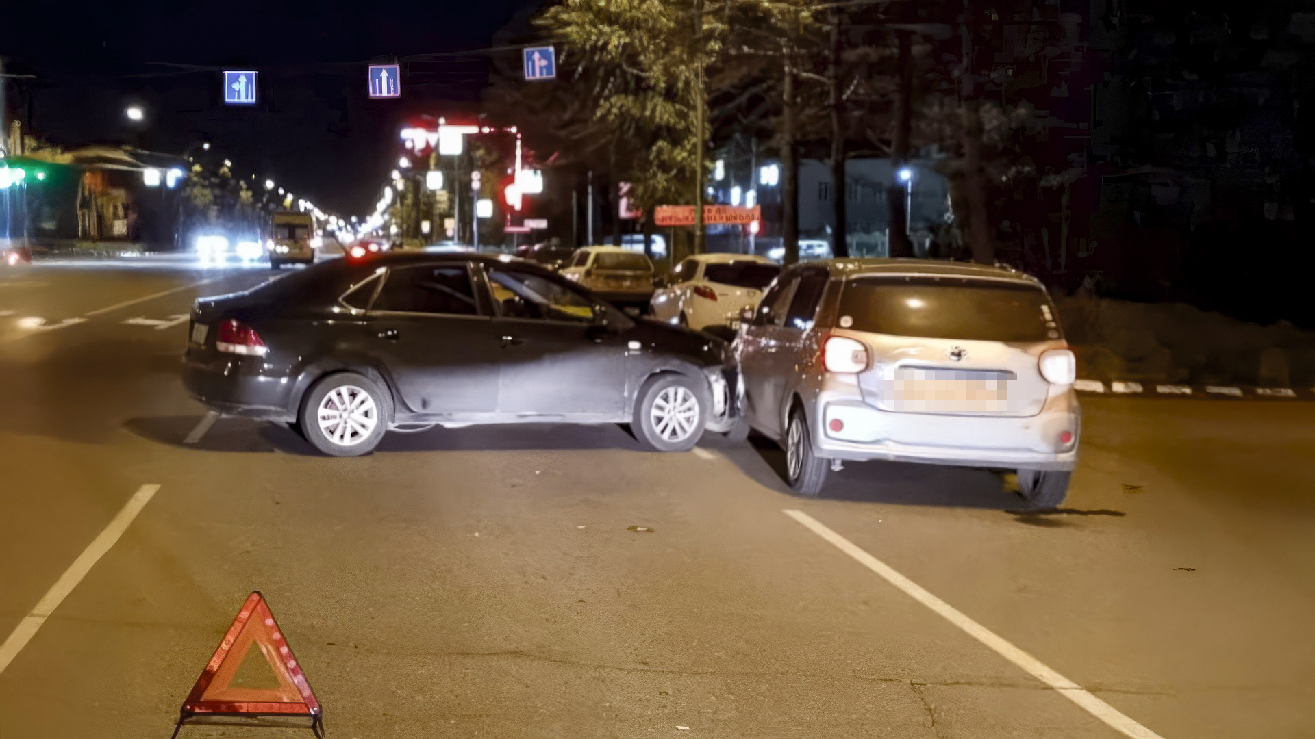 В столкновении на Первостроителей пострадала пассажирка