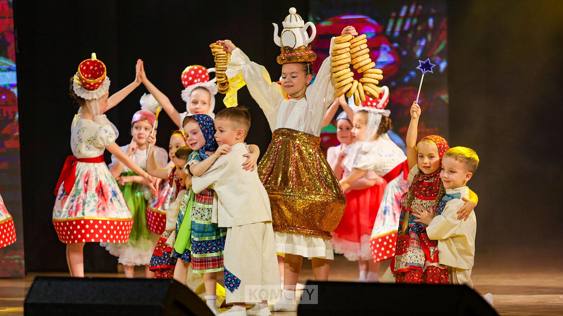 Творческих комсомольчан снова зовут на конкурс «Вдохновение Амура»