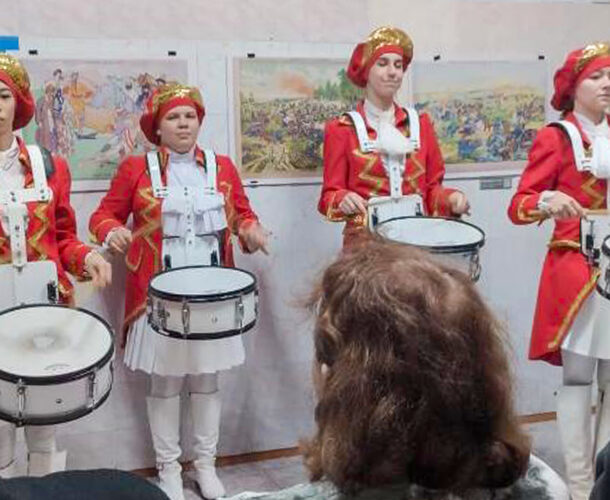 Выставка плакатов Первой мировой войны открылась в Банях на Орехова 