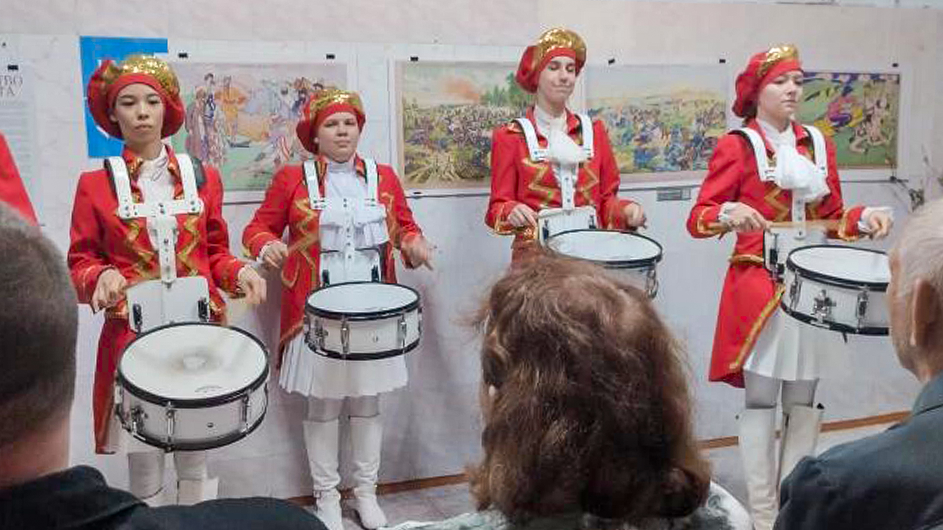 Выставка плакатов Первой мировой войны открылась в Банях на Орехова 