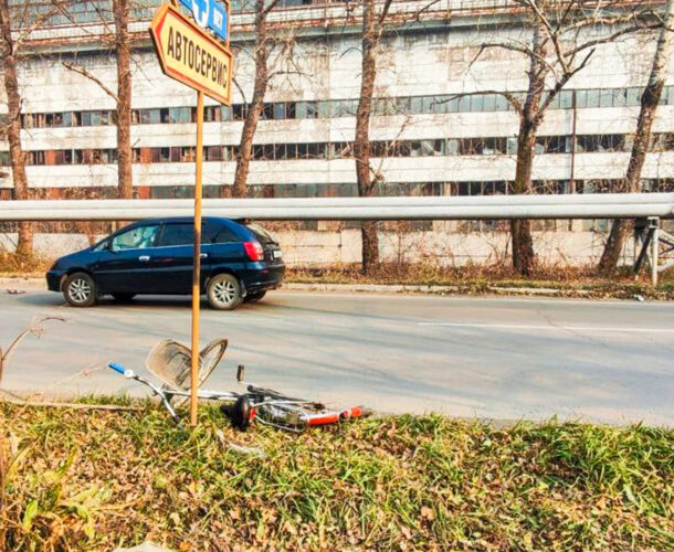Пожилой велосипедист попал в больницу после столкновения на Гаражной