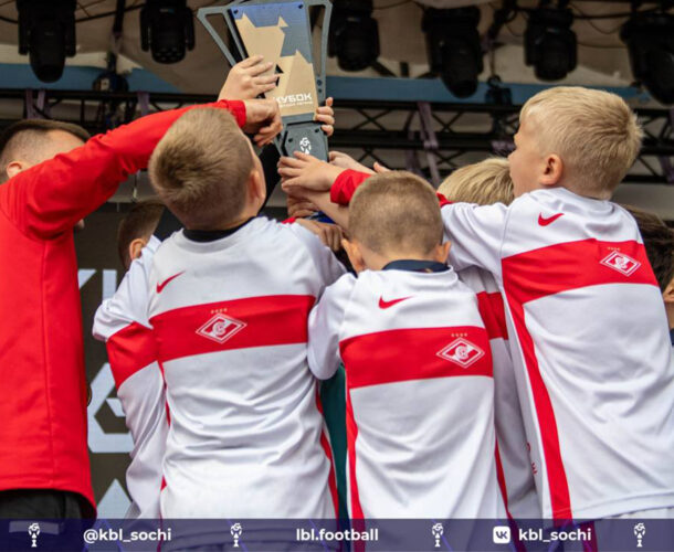 Футболисты команды «Спартак-Дзёмги» победили на турнире «Кубок Будущих Легенд» в Сочи