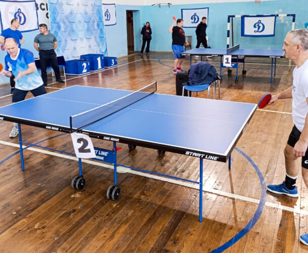 Ветераны полиции и пожарной охраны сыграли в настольный теннис