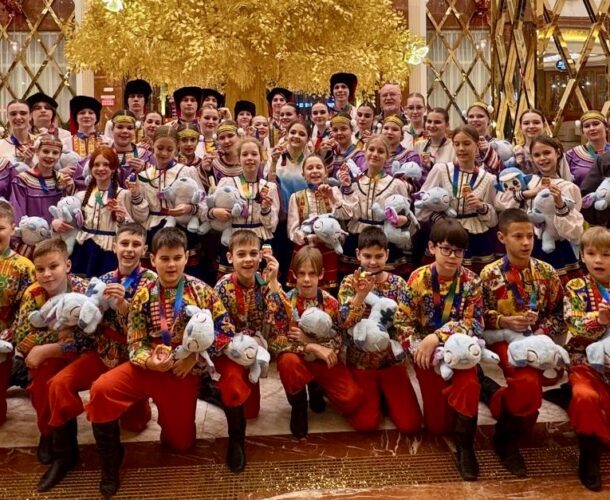 «Амурские зори» взяли Гран-при международного фестиваля «Осенние гастроли» 