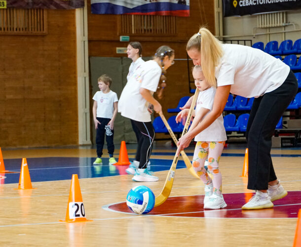 Многодетные мамы приняли участие в физкультурных стартах в «Орлане»