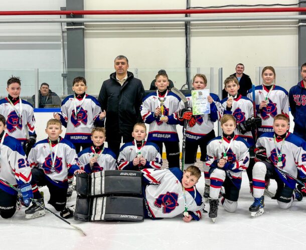 Комсомольские хоккеисты начали с побед своё участие в первенстве ДФО