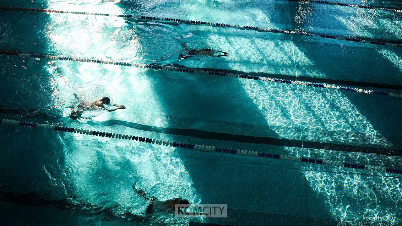 Бесплатные занятия по плаванию проведут в ФОКе для беременных комсомольчанок