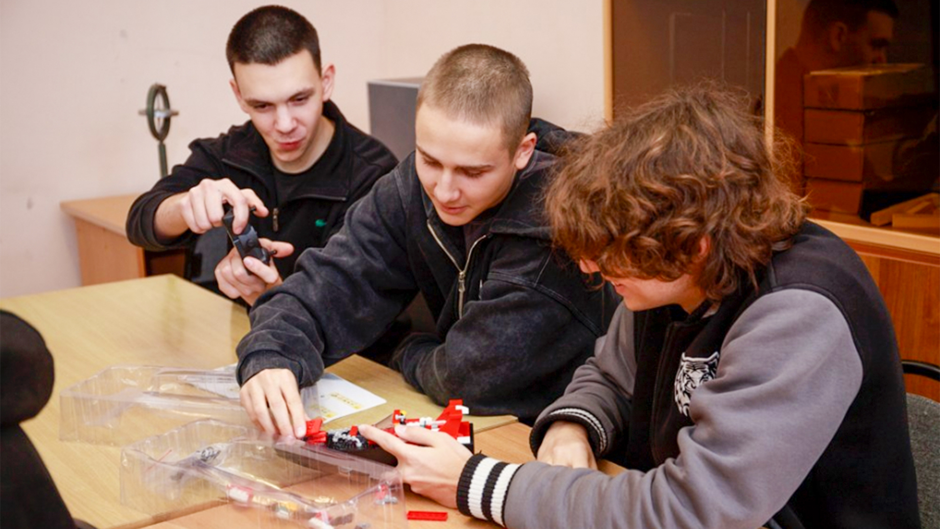 Молодёжные фестивали и встречи с героями провели в КнАГУ благодаря грантовому проекту «Время выбрало нас»