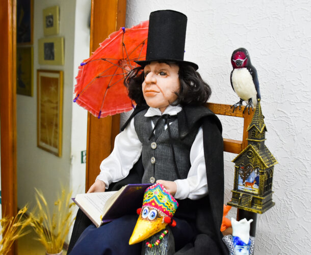 Новогодняя выставка «Снег кружится» открылась в «Метаморфозе» 