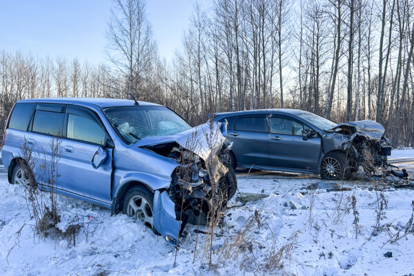 Водитель, спровоцировавший лобовое на Хумминском, скрылся с места ДТП