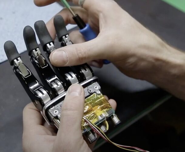 «Горячую линию» по обеспечению протезами и средствами реабилитации проводит сегодня центр соцподдержки