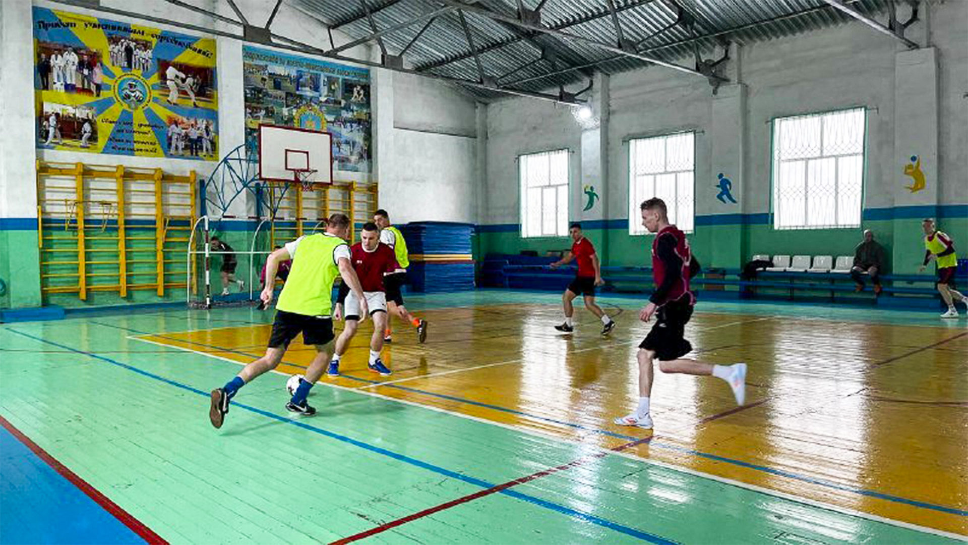 Футболисты Большой Картели стали победителями районных соревнований по футзалу