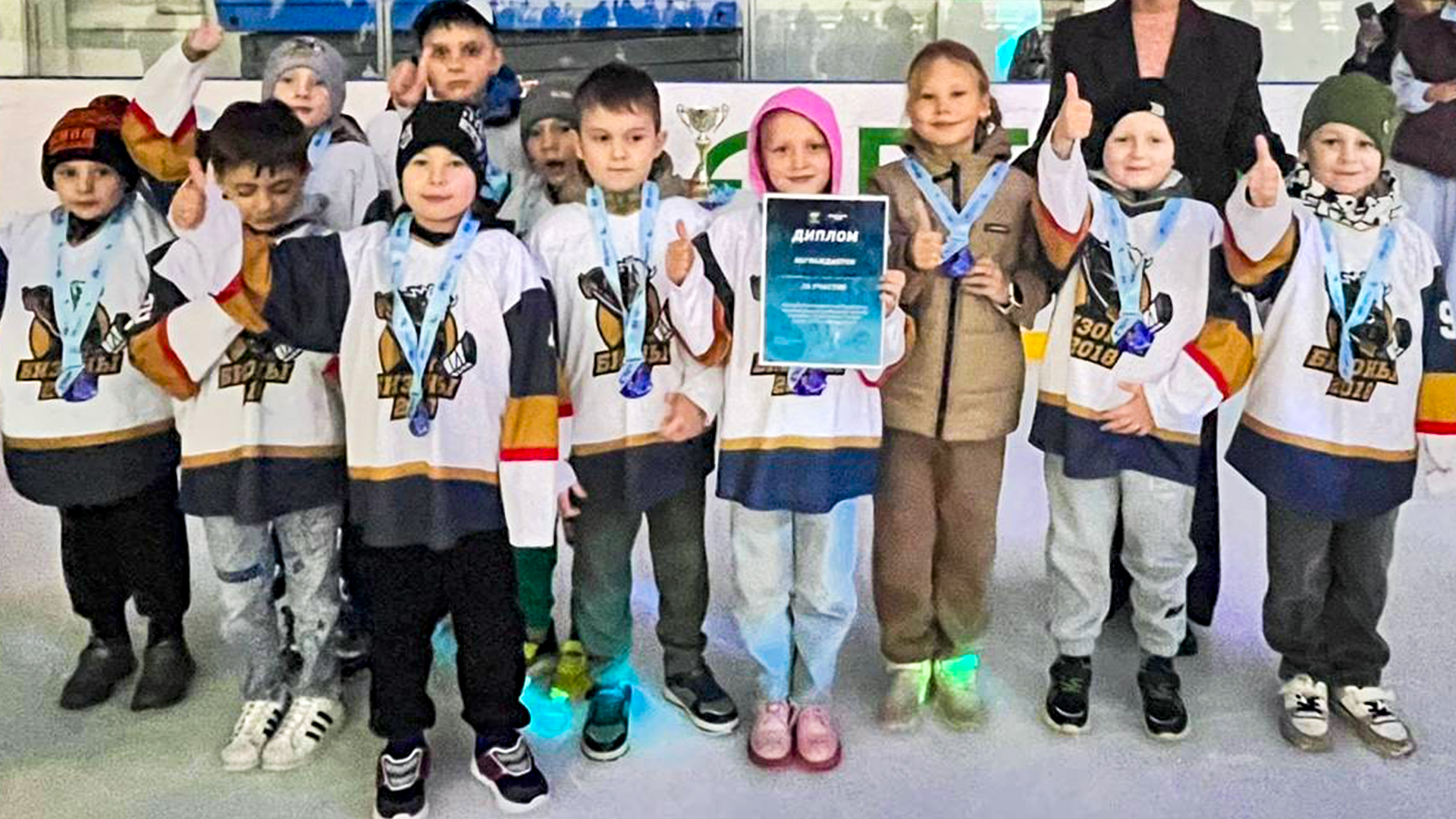 Комсомольские «Бизоны» стали вторыми на турнире по хоккею в Благовещенске