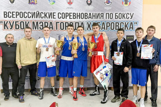 Три «серебра» и три «бронзы» выиграли комсомольчане на соревнованиях по боксу в Хабаровске