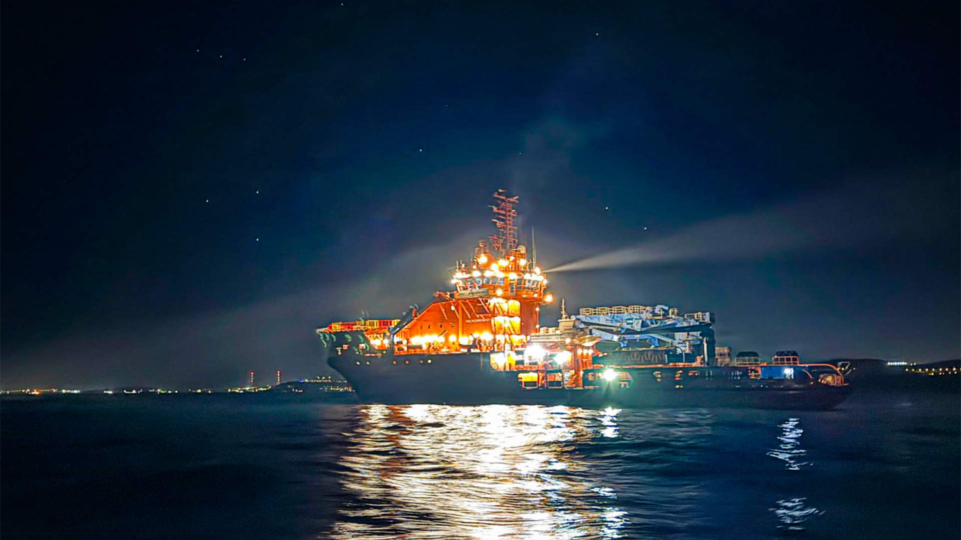 Масштабы разлива нефти в трудных метеоусловиях «научился» определять «Керченский пролив» на ходовых испытаниях в море