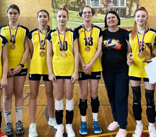 Волейболистки «Смены» выиграли Кубок главы Совгавани