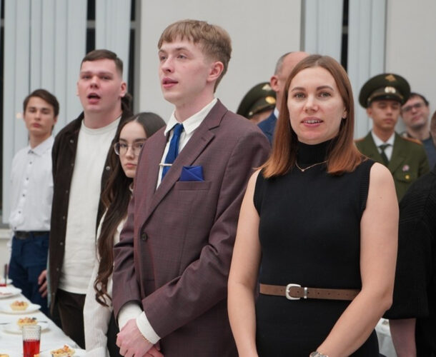 Проявившую себя молодёжь наградили на приёме главы города