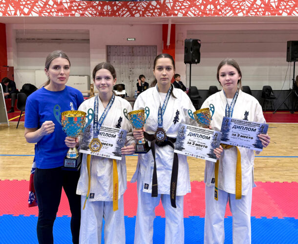 Комсомольчанка стала победительницей Всероссийских соревнований по киокусинкай в Новосибирске.