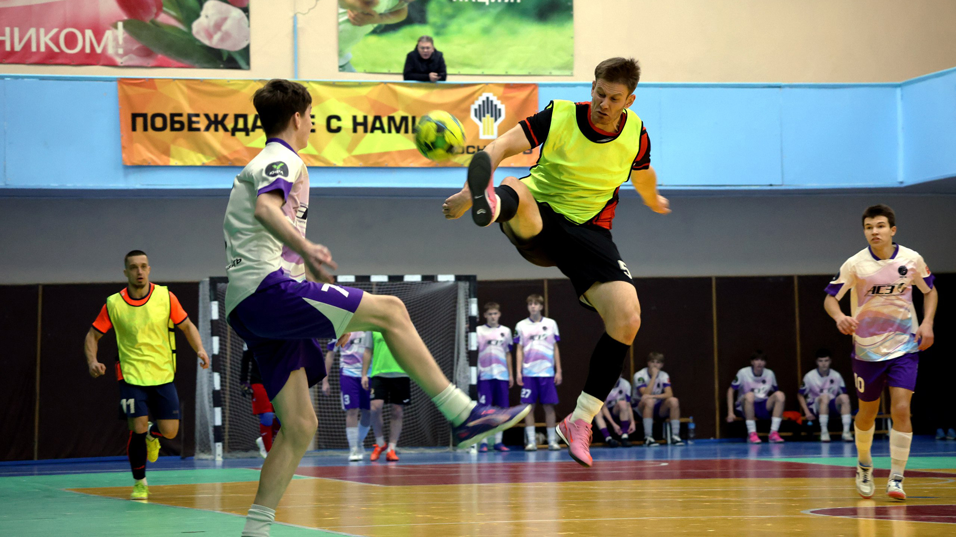 Новогодний футбольный кубок разыграли в «Металлурге»