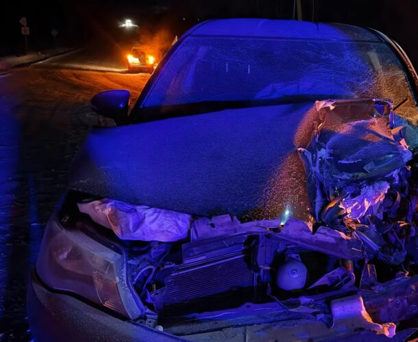 В лобовом столкновении в Солнечном районе пострадали два ребёнка и женщина 