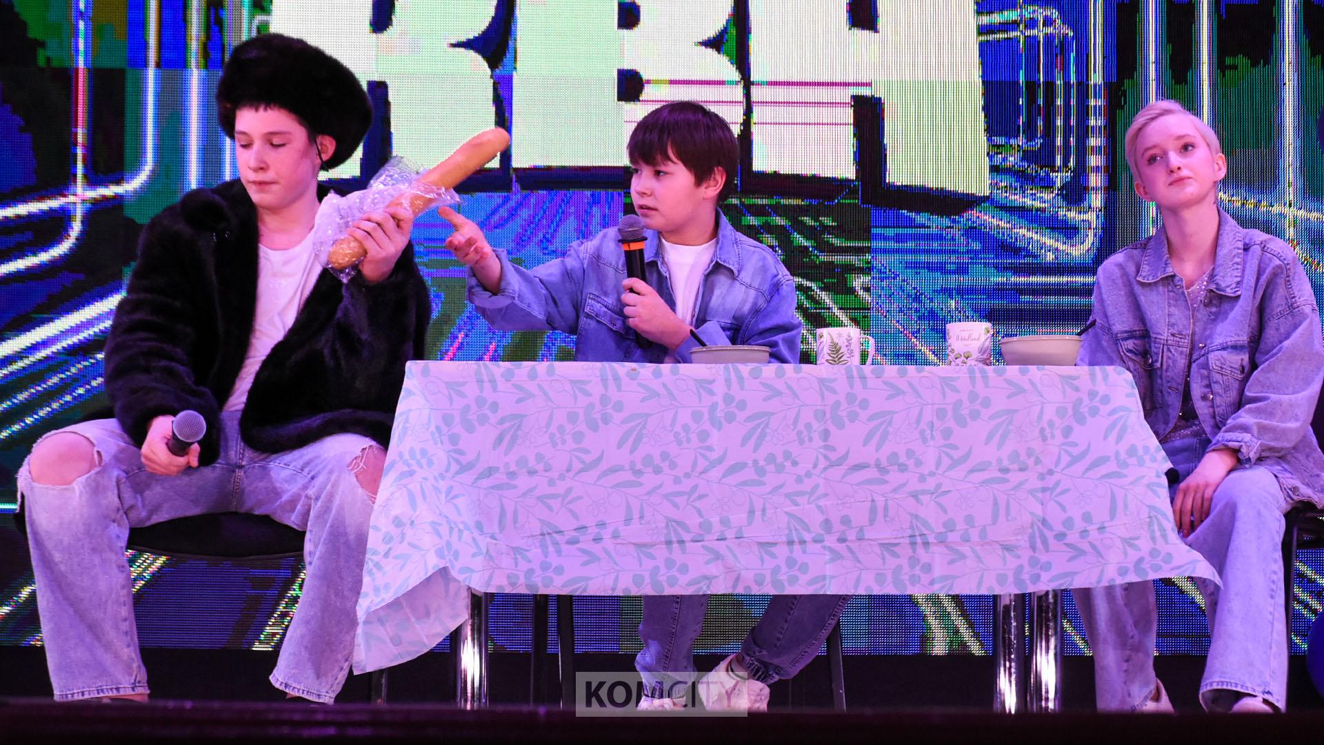 Школьные команды открыли сезон КВН в Комсомольске