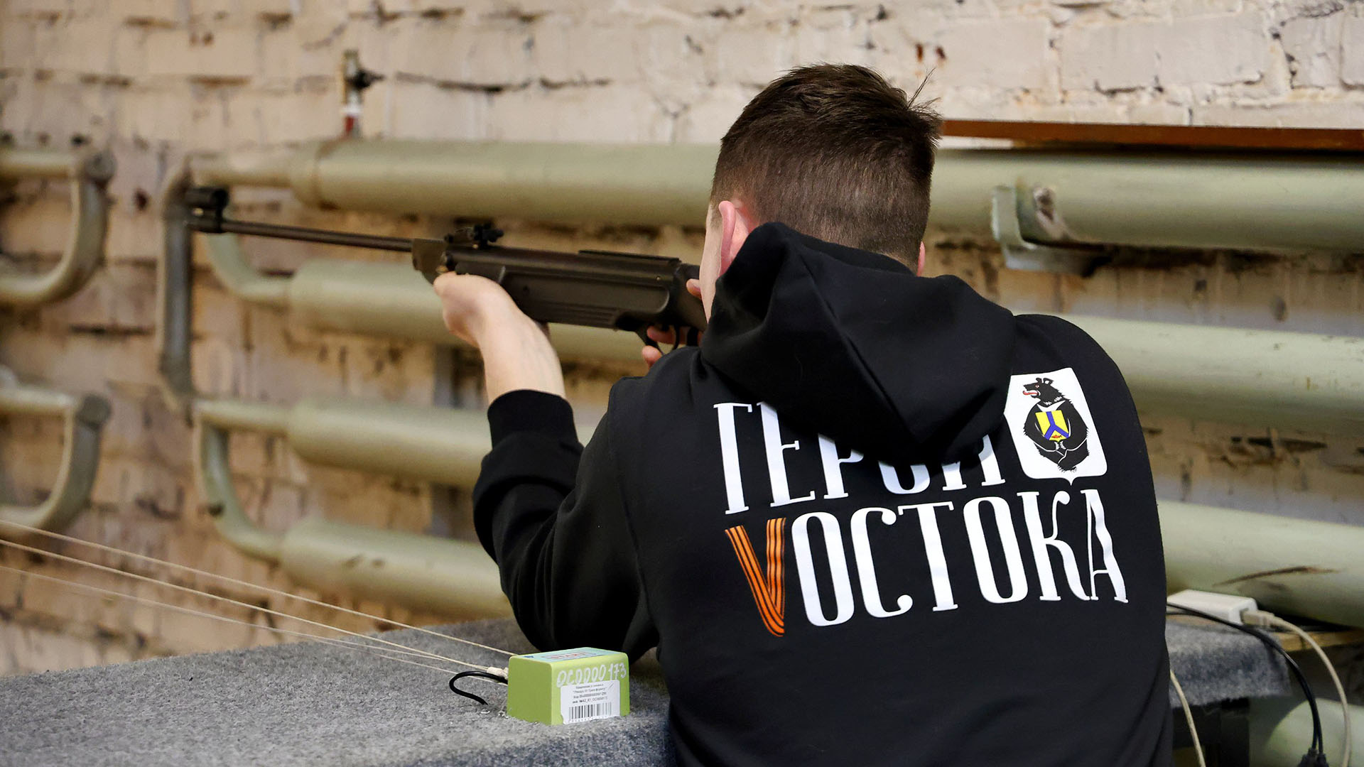 Ветераны СВО сыграли в теннис и постреляли по мишеням 