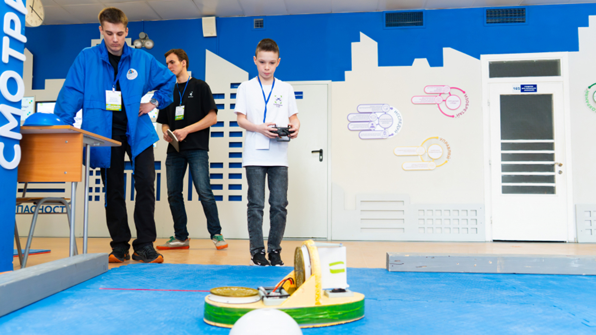 Комсомольские школьники — в числе победителей регионального турнира по управлению беспилотниками