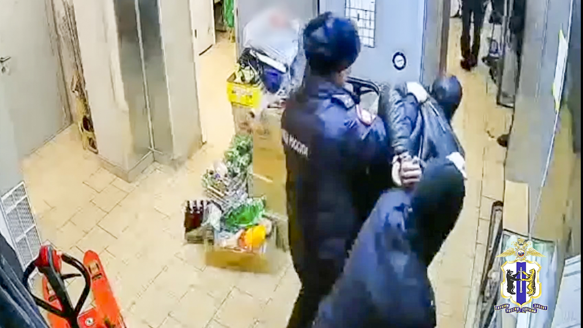 Пьяного рецидивиста поймали на попытке обчистить супермаркет