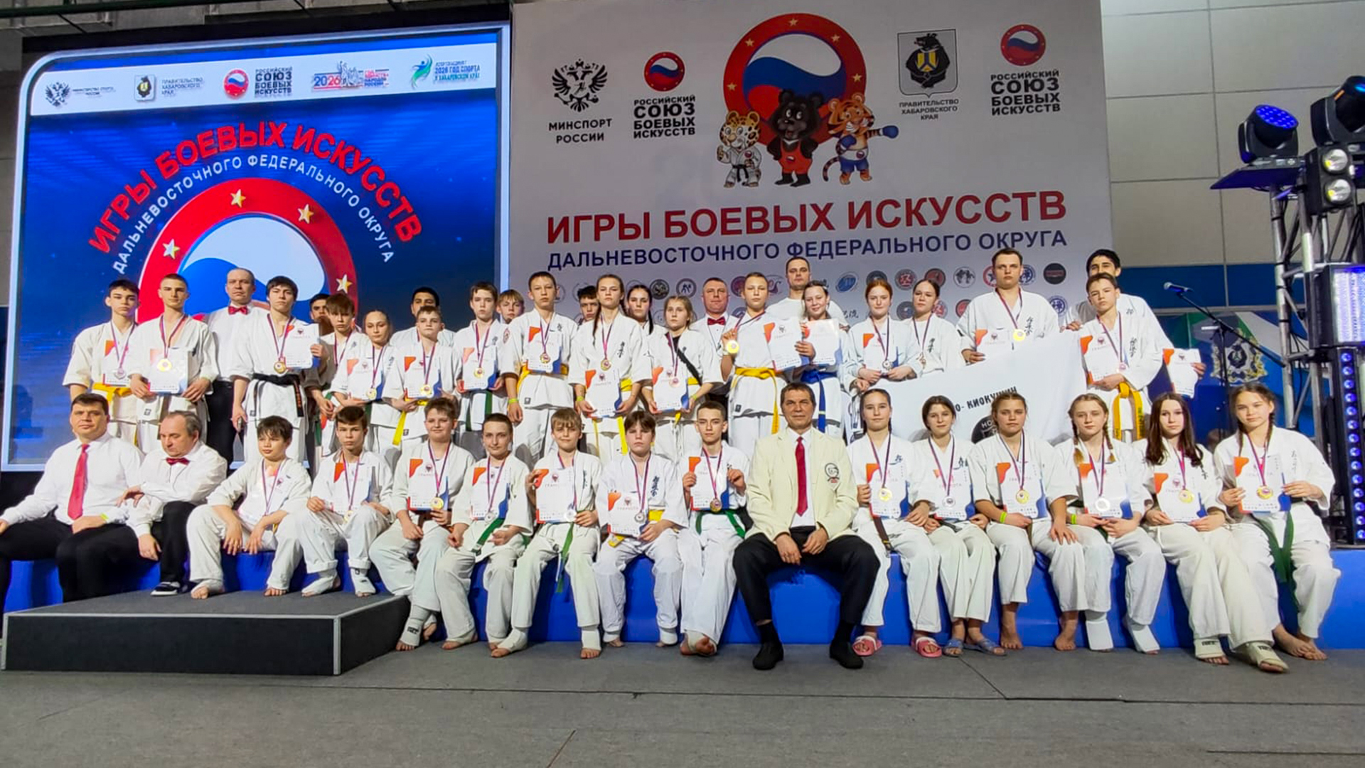 19 первых мест взяли комсомольские каратисты на дальневосточных Играх боевых искусств в Хабаровске