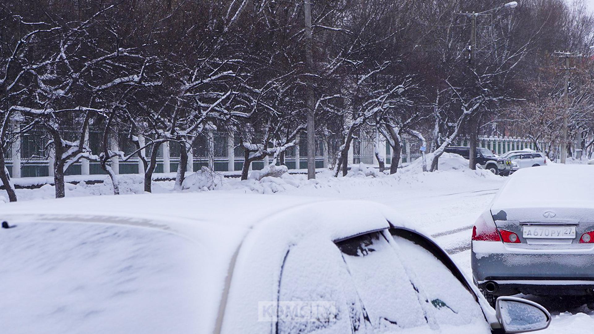 Водителей просят не оставлять на ночь машины на Орехова и Копылова