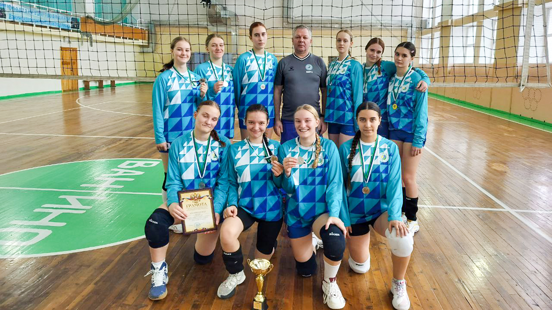 Волейболистки из Комсомольска стали призёрами турнира в Ванино