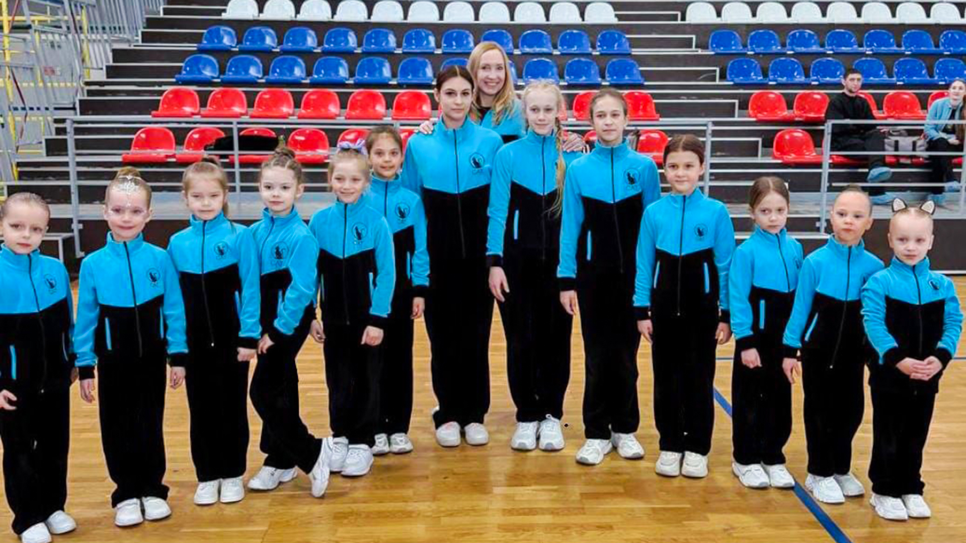 Комсомольские воздушные гимнастки отличились на краевых соревнованиях