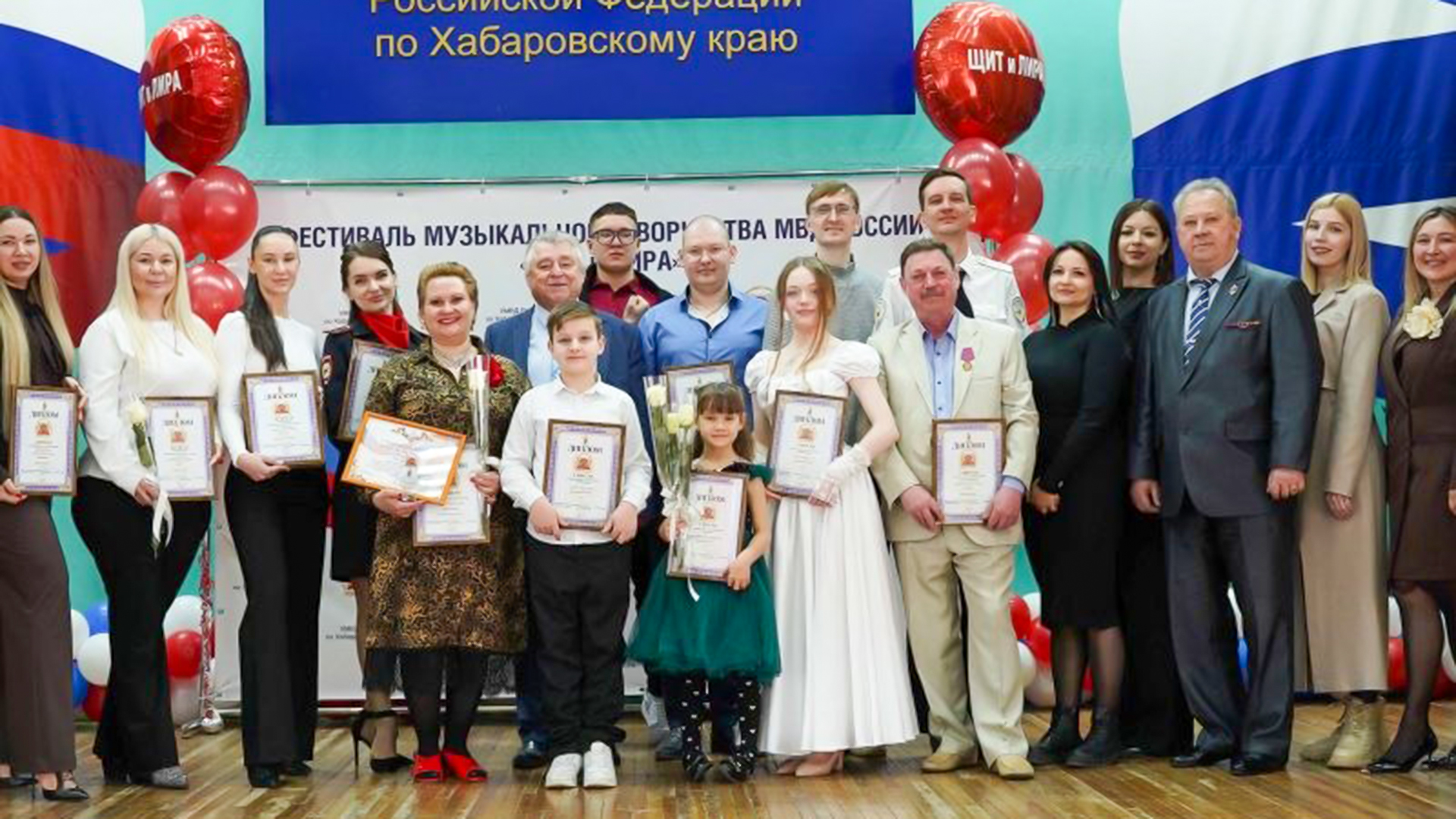 Участковая из Комсомольска стала победителем регионального музыкального конкурса «Щит и лира»