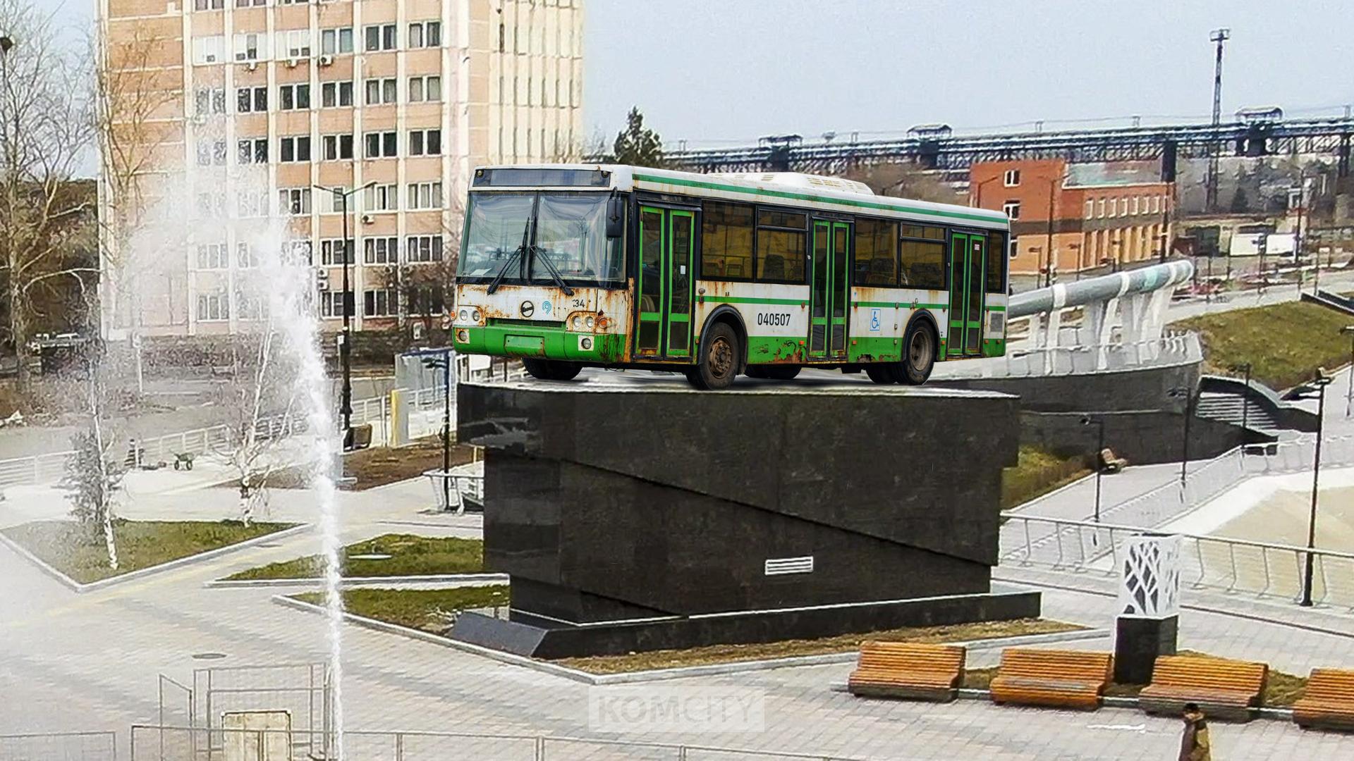 Четыре человека получили травмы в столкновении на Комшоссе